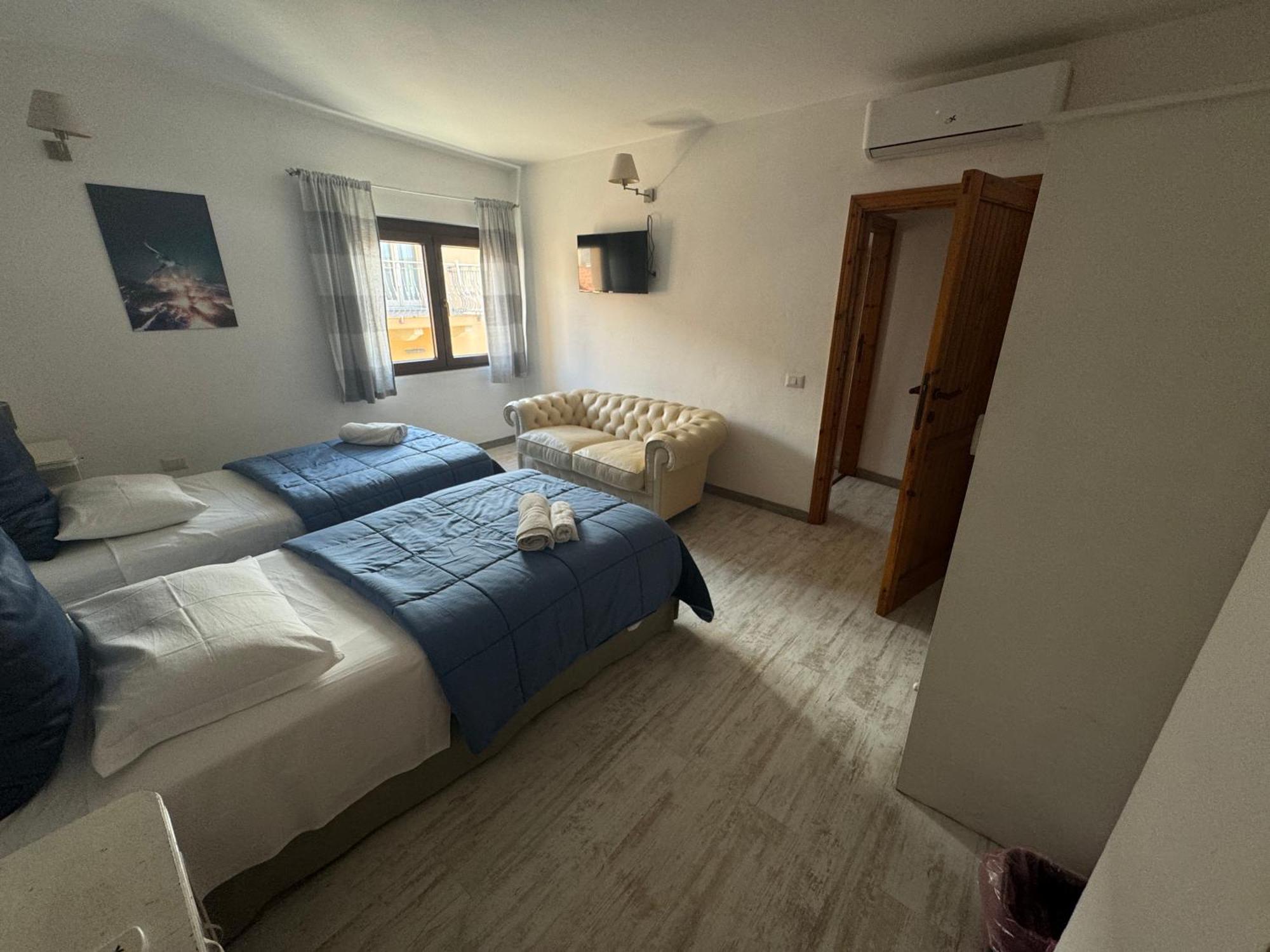 Pm 1 Via Armando Diaz Guest House Olbia Exterior foto