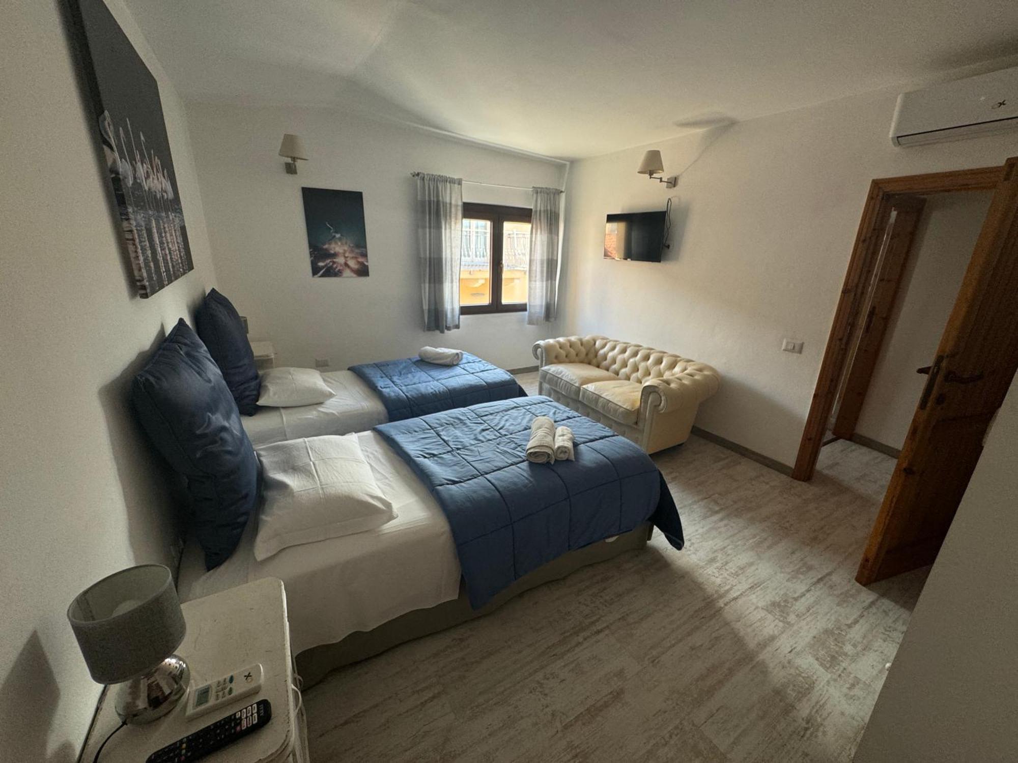 Pm 1 Via Armando Diaz Guest House Olbia Exterior foto